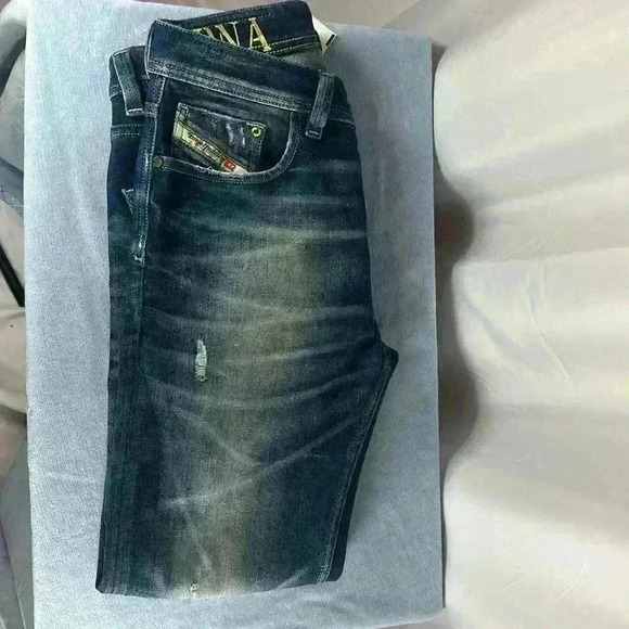 🔥 Diesel Jeans 🔥 - Picture 7 of 12